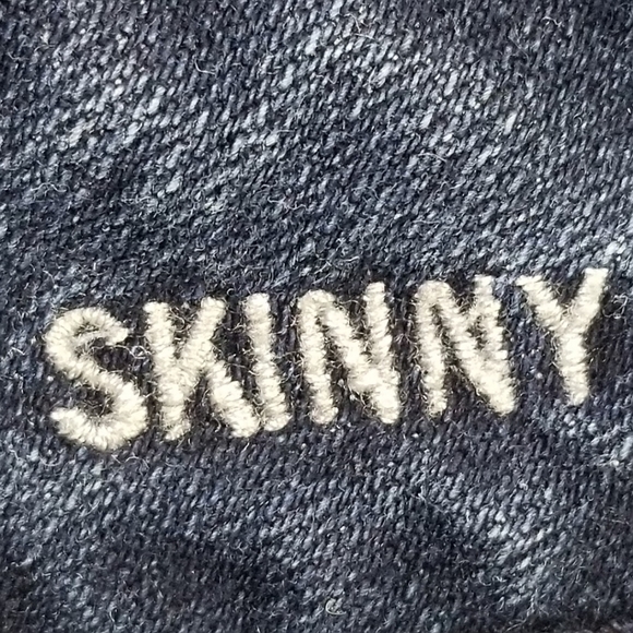 American Eagle Skinny Jeans - Picture 8 of 9